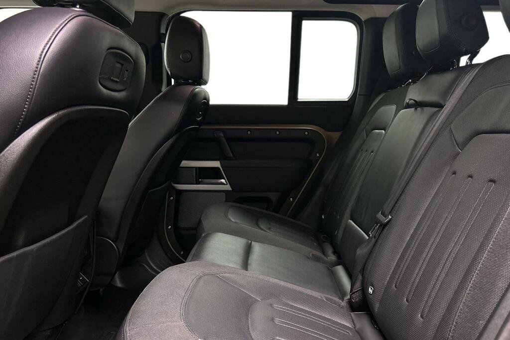 Land Rover Defender 110 D240 110 S OY20YCP #4