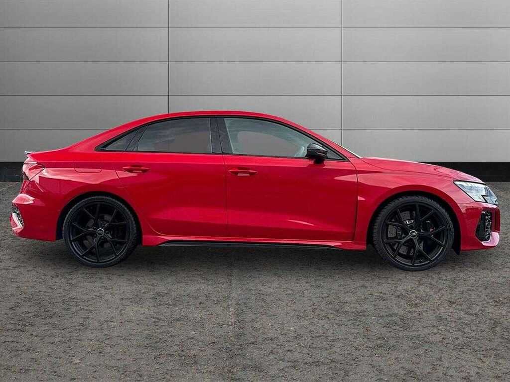 Audi RS3 Saloon Carbon Black 400 Ps S Tronic SY73YEL Red #4