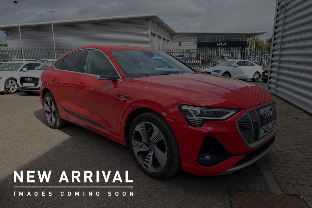 Audi E-tron Sportback S Line 55 Quattro 300,00 Kw Red