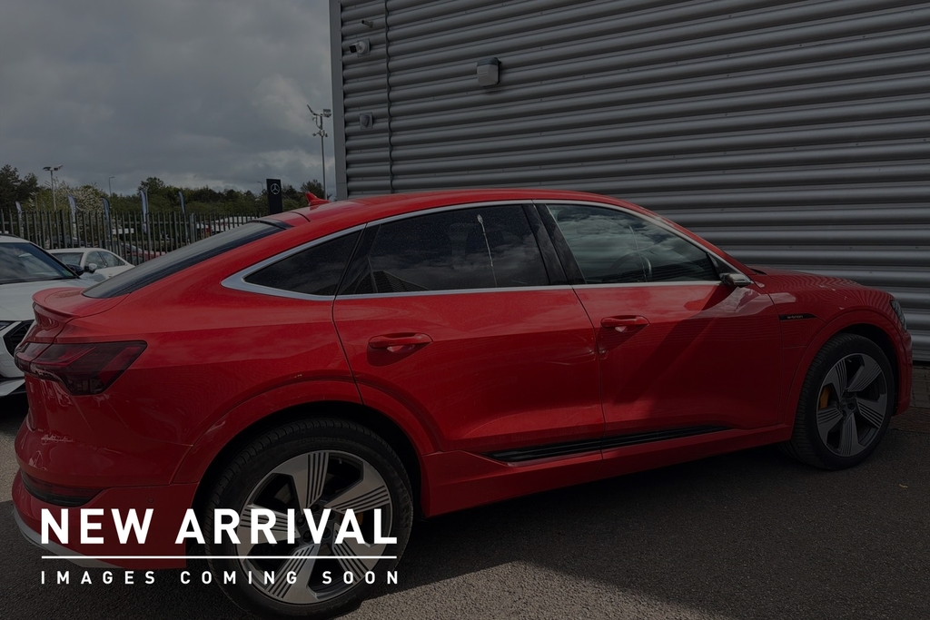 Audi E-tron Sportback S Line 55 Quattro 300,00 Kw CA21JJO Red #4