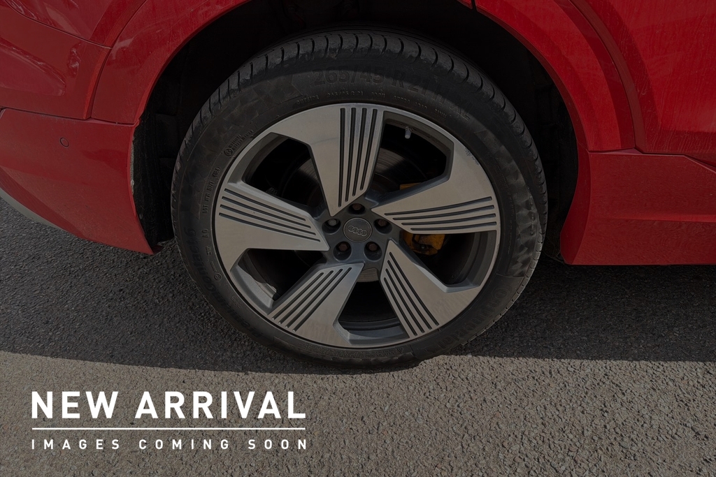 Audi E-tron Sportback S Line 55 Quattro 300,00 Kw CA21JJO Red #5