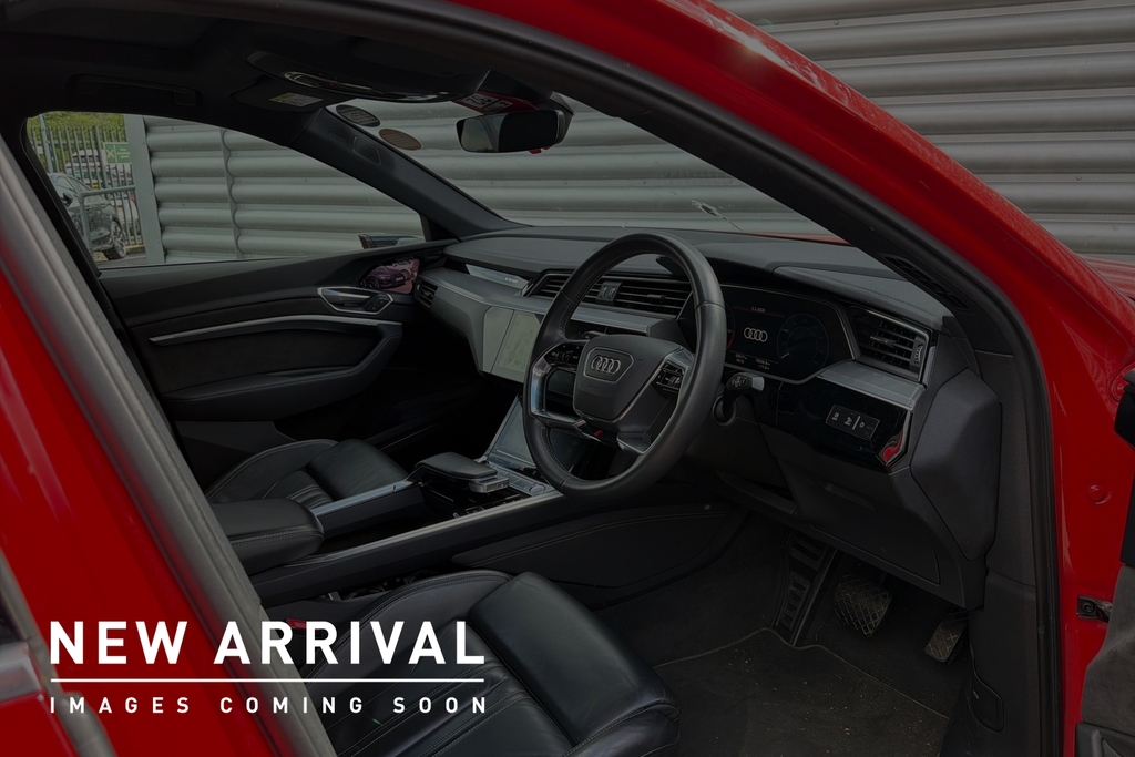 Audi E-tron Sportback S Line 55 Quattro 300,00 Kw CA21JJO Red #2