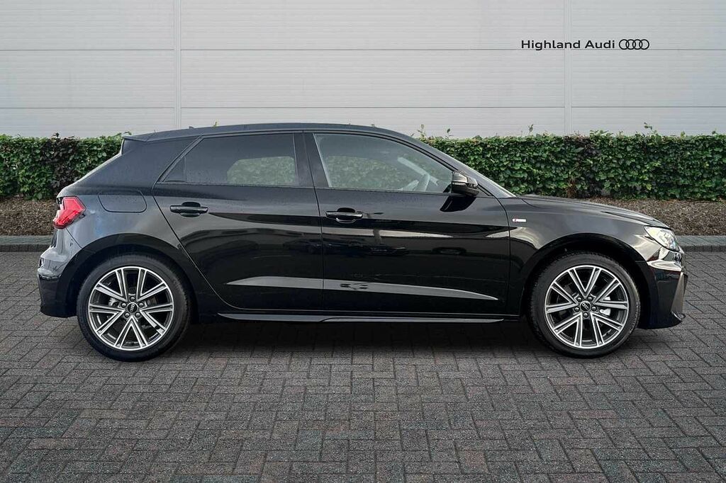Audi A1 S Line 30 Tfsi 116 Ps S Tronic SY75UJC Black #4