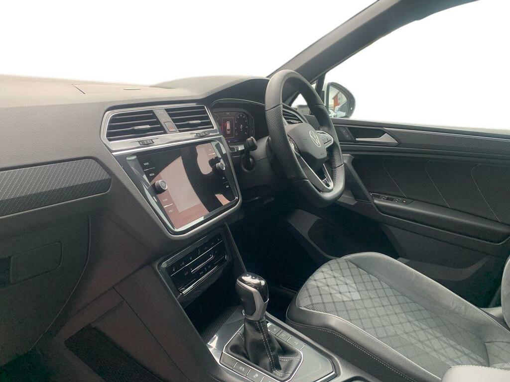 Volkswagen Tiguan 2.0 Tdi R-line Dsg CF22WGX White #2