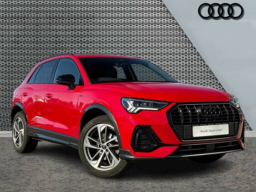 Audi Q3 Black Edition 35 Tfsi 150 Ps S Tronic Red