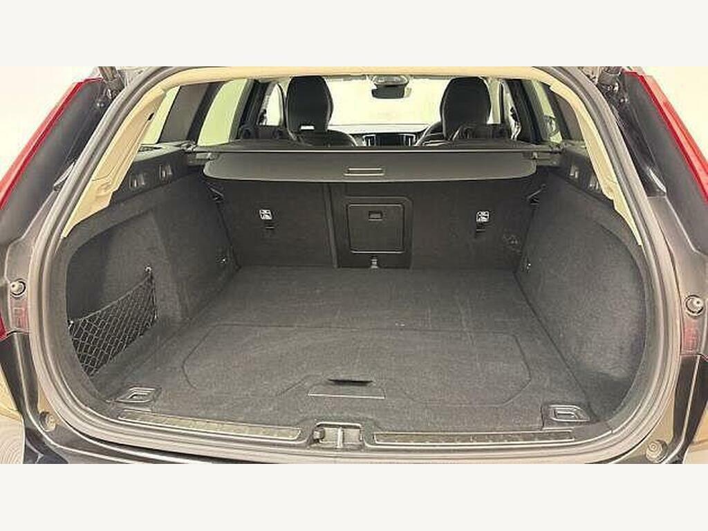 Volvo V60 2.0 B4p Plus Dark 7 Speed RF25UVC Black #5