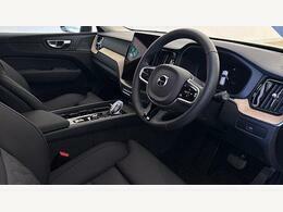 Volvo XC60 2.0 B5p Plus Dark Awd Geartronic OE75XGH Black #2