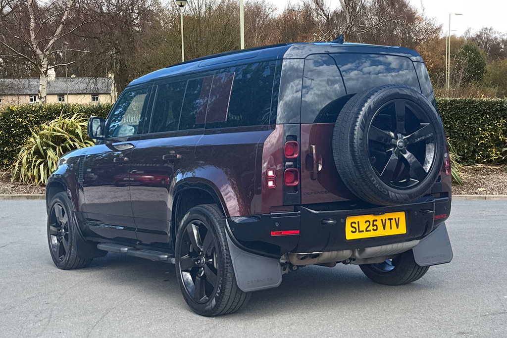 Land Rover Defender 110 D350 Sedona Edition SL25VTV Red #2