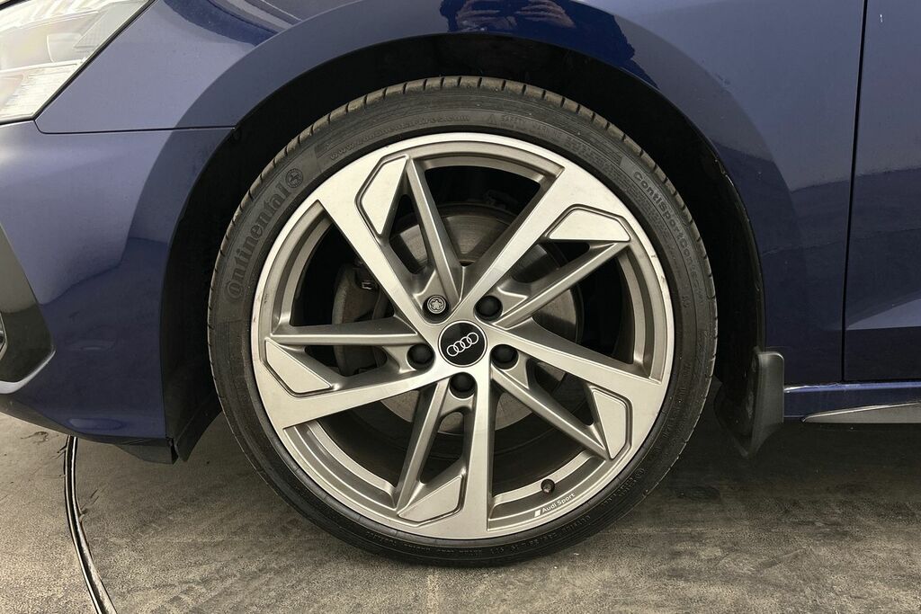 Audi A3 35 Tfsi Edition 1 SJ72KGK Blue #5