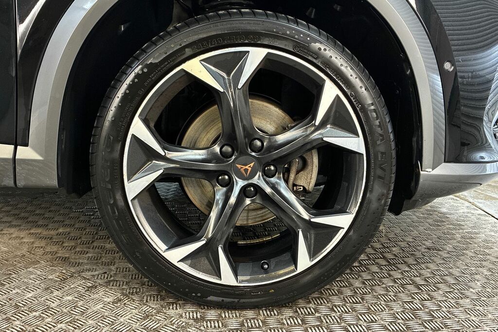 Cupra Formentor 1.5 Tsi 150 V2 Dsg ST72XDD Black #5