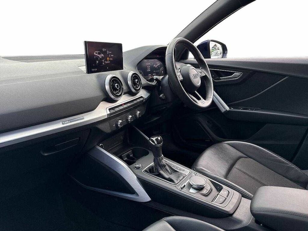 Audi Q2 S Line 35 Tfsi 150 Ps S Tronic SY73LDZ Blue #2