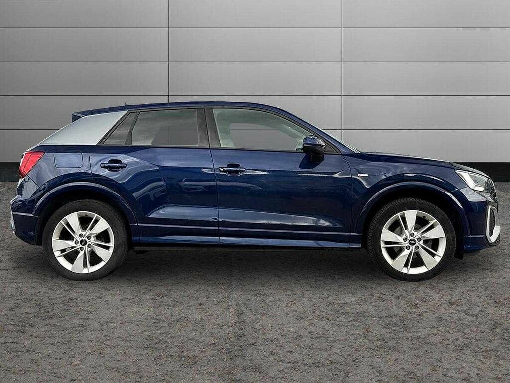 Audi Q2 S Line 35 Tfsi 150 Ps S Tronic SY73LDZ Blue #4