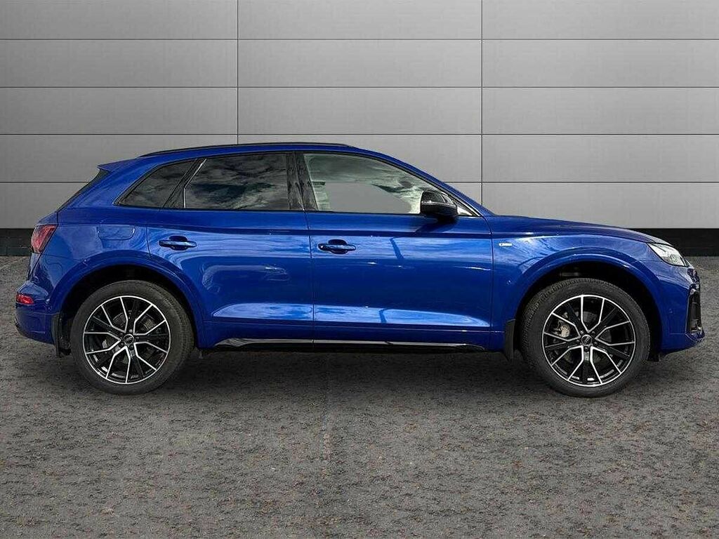 Audi Q5 Black Edition 40 Tdi Quattro 204 Ps S Tronic SV24XGX Blue #4