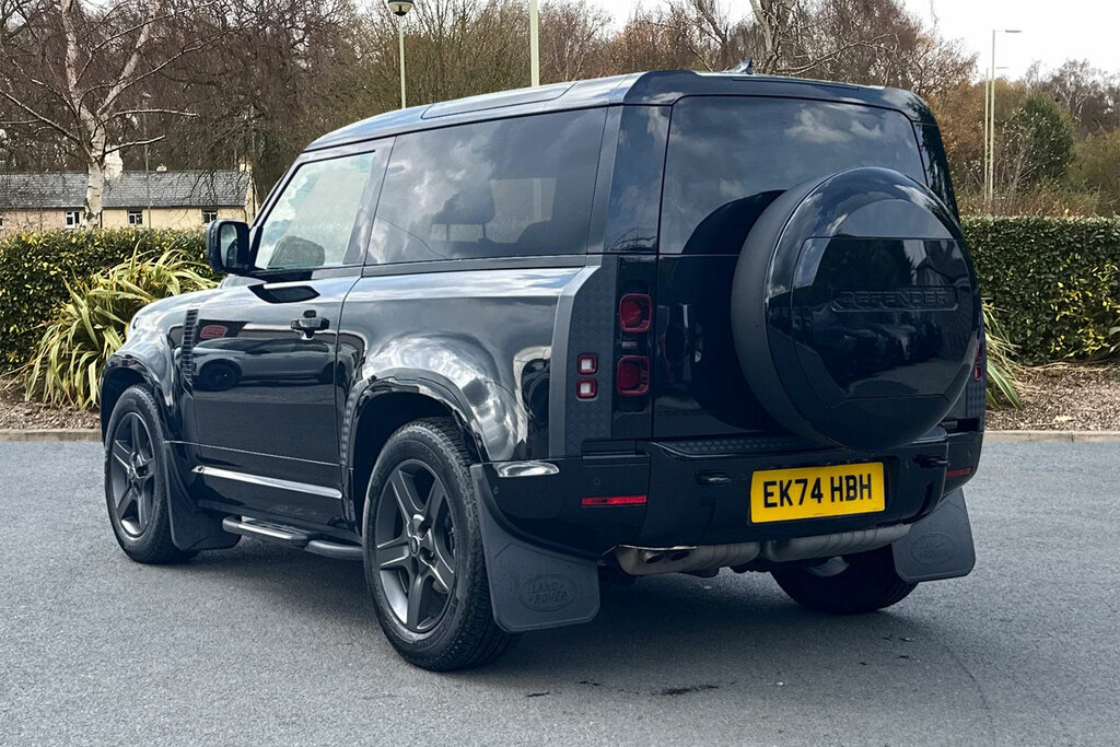 Land Rover Defender 90 D250 X-dynamic Se EK74HBH Black #2