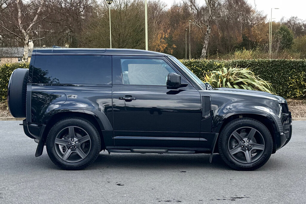 Land Rover Defender 90 D250 X-dynamic Se EK74HBH Black #5
