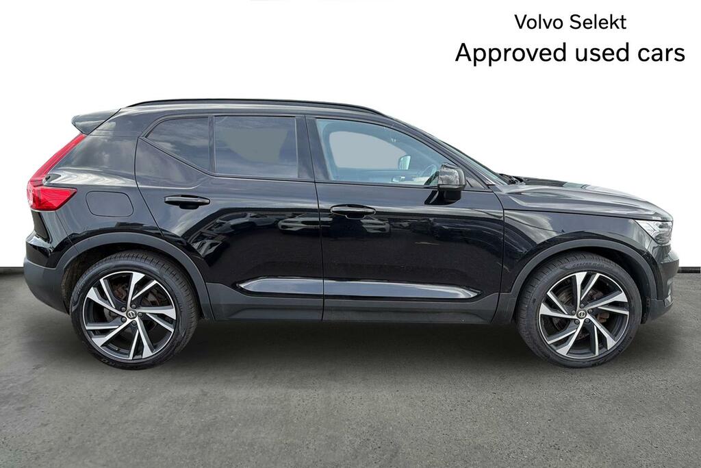 Volvo XC40 2.0 B5p R Design Pro Awd FL70UJR Black #4