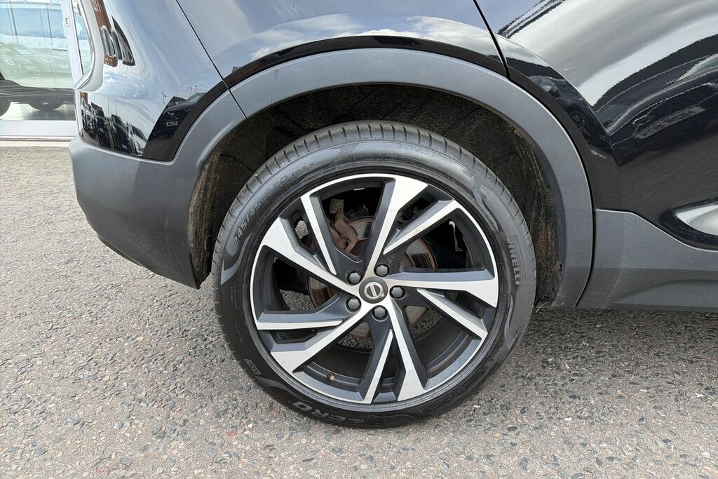 Volvo XC40 2.0 B5p R Design Pro Awd FL70UJR Black #5