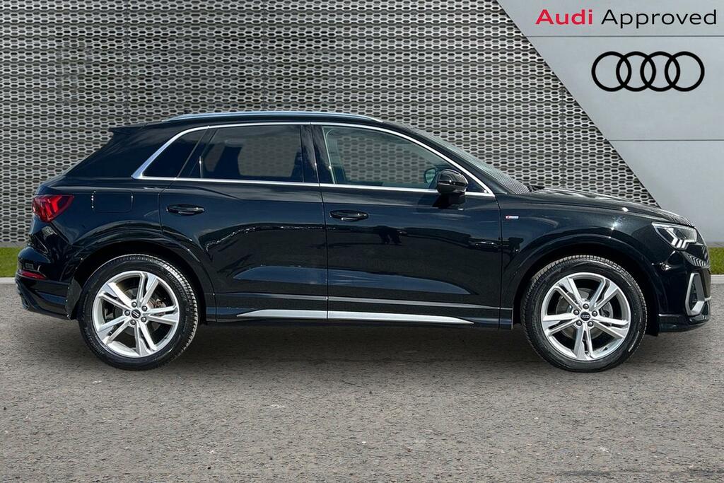 Audi Q3 S Line 35 Tfsi 150 Ps S Tronic SK22XSC Black #4