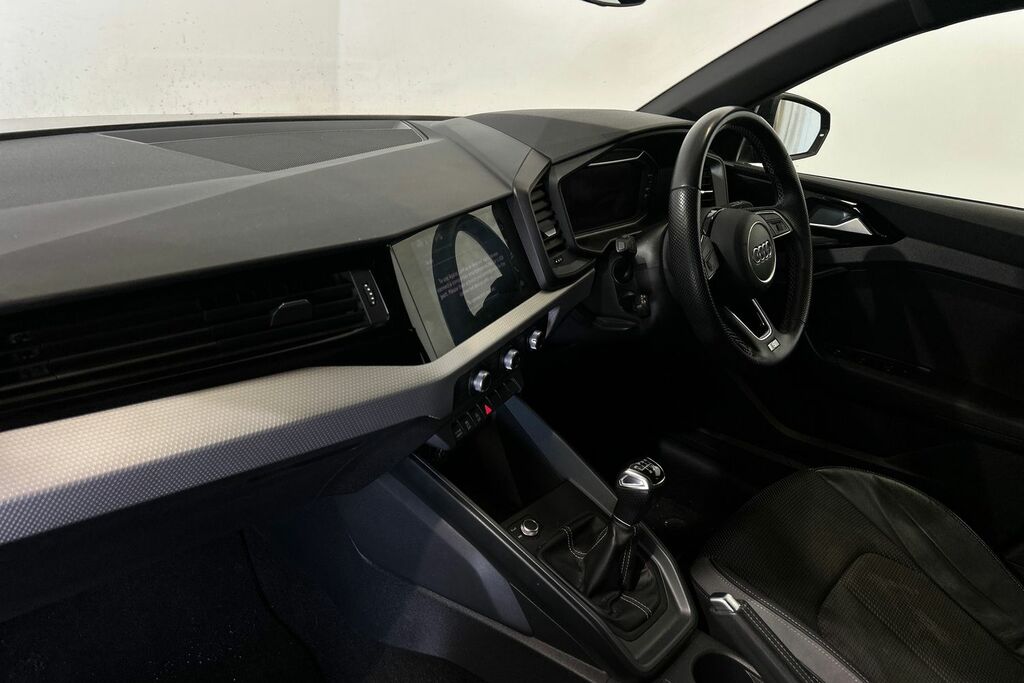 Audi A1 S Line 30 Tfsi 110 Ps 6-Speed SW22UCO Black #2