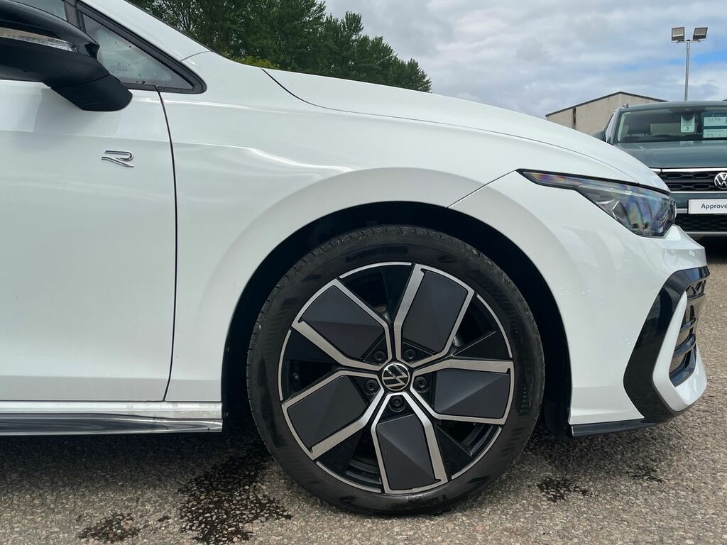 Volkswagen Golf 1.5 Etsi 150 Black Edition Dsg SY26HJA White #5