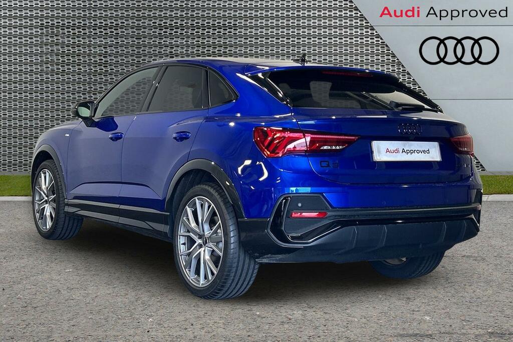 Audi Q3 Black Edition 35 Tfsi 150 Ps S Tronic SW24FVK Blue #3