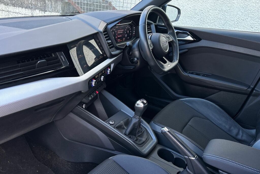 Audi A1 Black Edition 30 Tfsi 110 Ps 6-Speed SP23UMT White #2