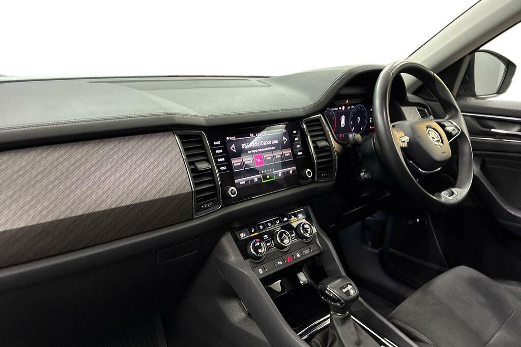 Skoda Kodiaq 1.5 Tsi Se L Dsg 7 Seat SV22PPF Black #2