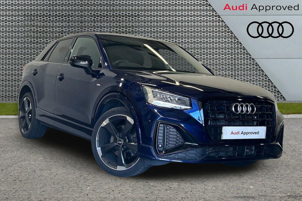 Audi Q2 Black Edition 35 Tfsi 150 Ps 6-Speed Blue