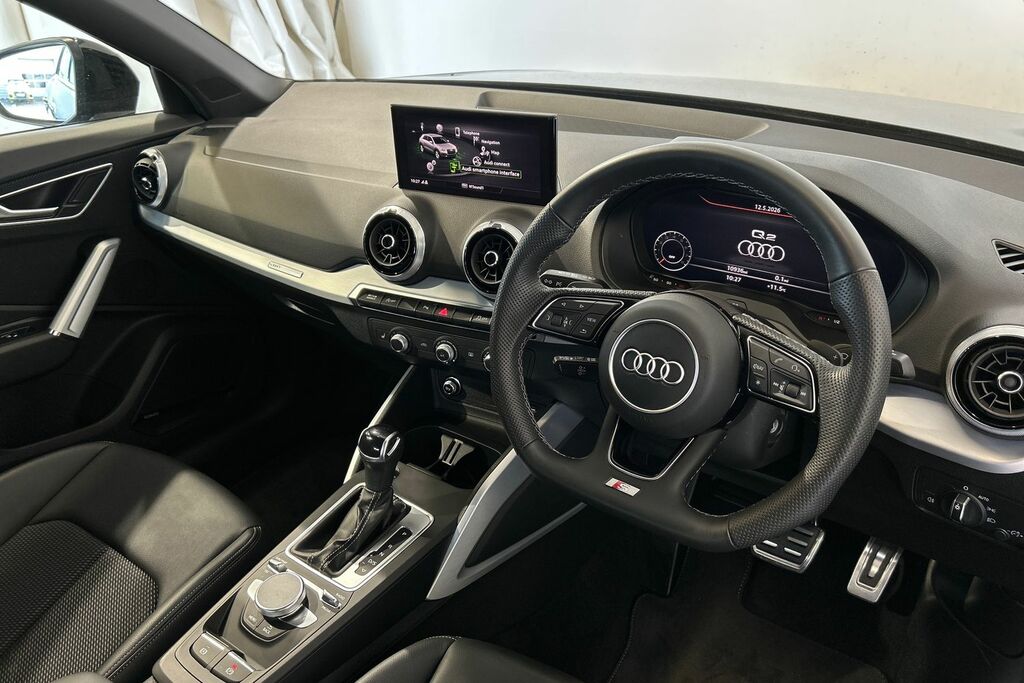 Audi Q2 Black Edition 35 Tfsi 150 Ps S Tronic SV23WYR Black #6
