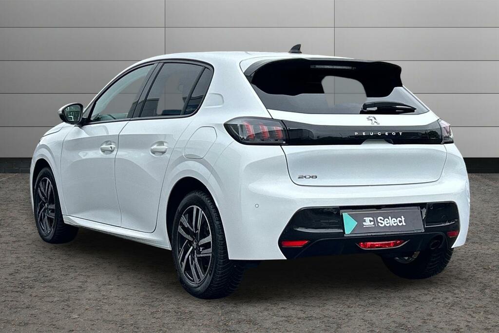Peugeot 208 1.2 Puretech 100 Allure Premium Eat8 GJ21NJF White #3