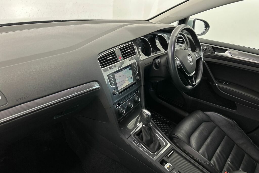 Volkswagen Golf Alltrack Estate 2.0 Tdi Bluemotion Tech Alltrack Dsg 4Motio Black #2