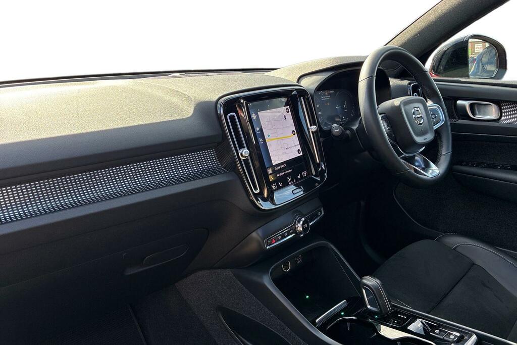 Volvo XC40 1.5 T5 Recharge Phev R Design CK22UZD Red #2