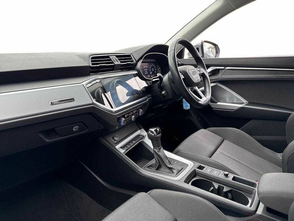 Audi Q3 Sport 35 Tfsi 150 Ps S Tronic SW70FPF Silver #2