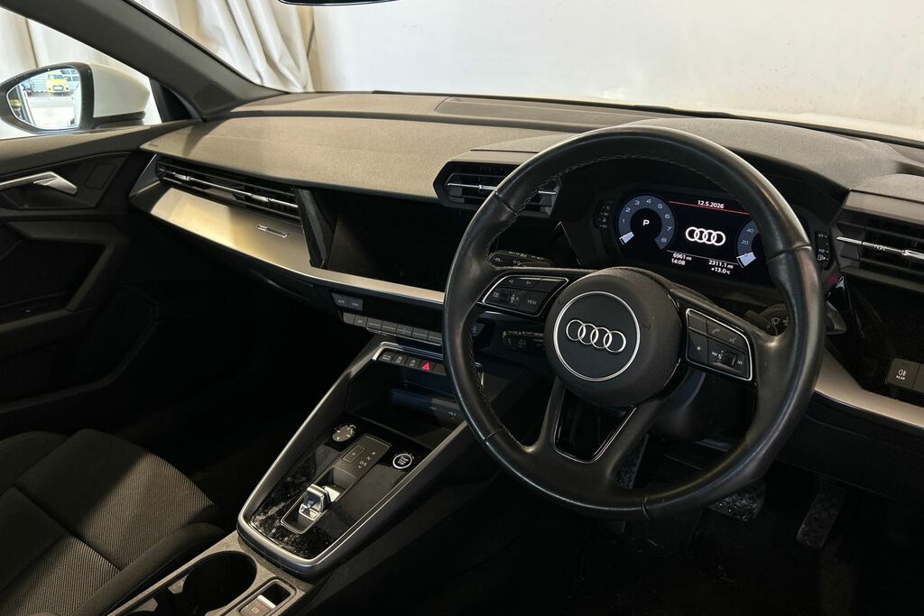 Audi A3 Sport 35 Tfsi 150 Ps S Tronic SV73YGE White #6