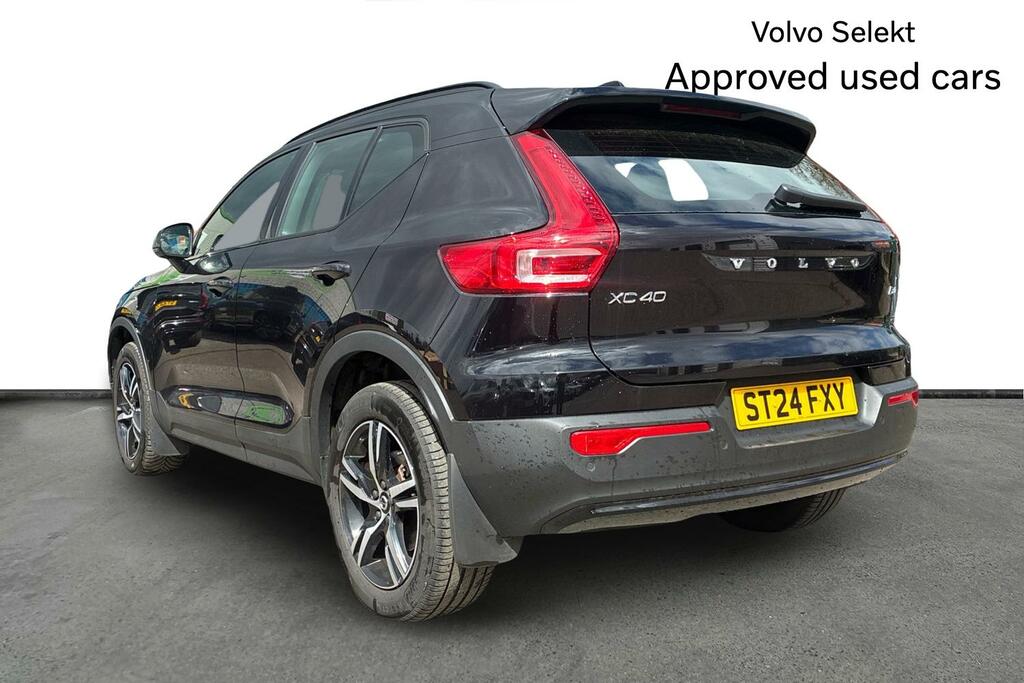 Volvo XC40 2.0 B4p Plus Dark ST24FXY Black #3