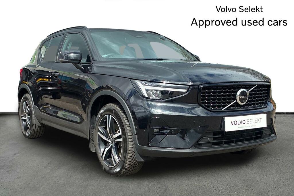 Volvo XC40 2.0 B4p Plus Dark Black