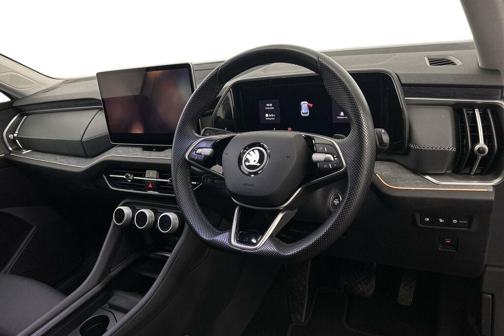 Skoda Kodiaq 1.5 Tsi E-tec Se L Dsg 7 Seat SD25YLZ White #6