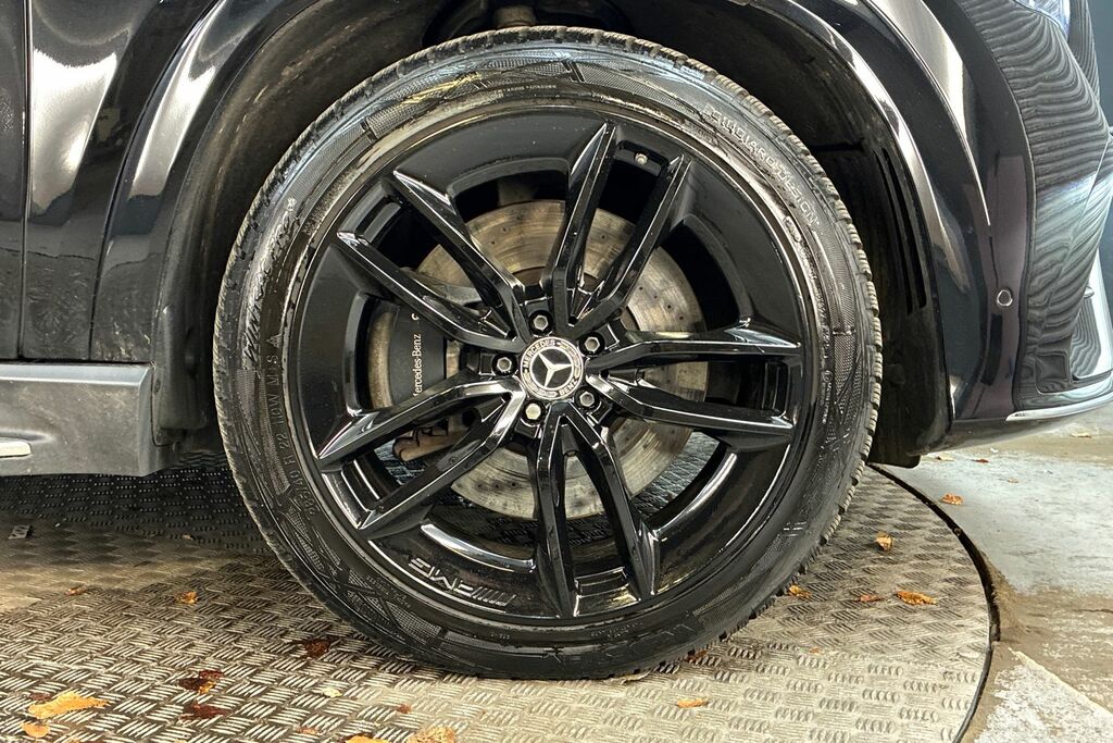 Mercedes-Benz GLE Class 450D 4Matic Amg Line Prem 9G-tron 7 St Mhe SY25FVN Black #5