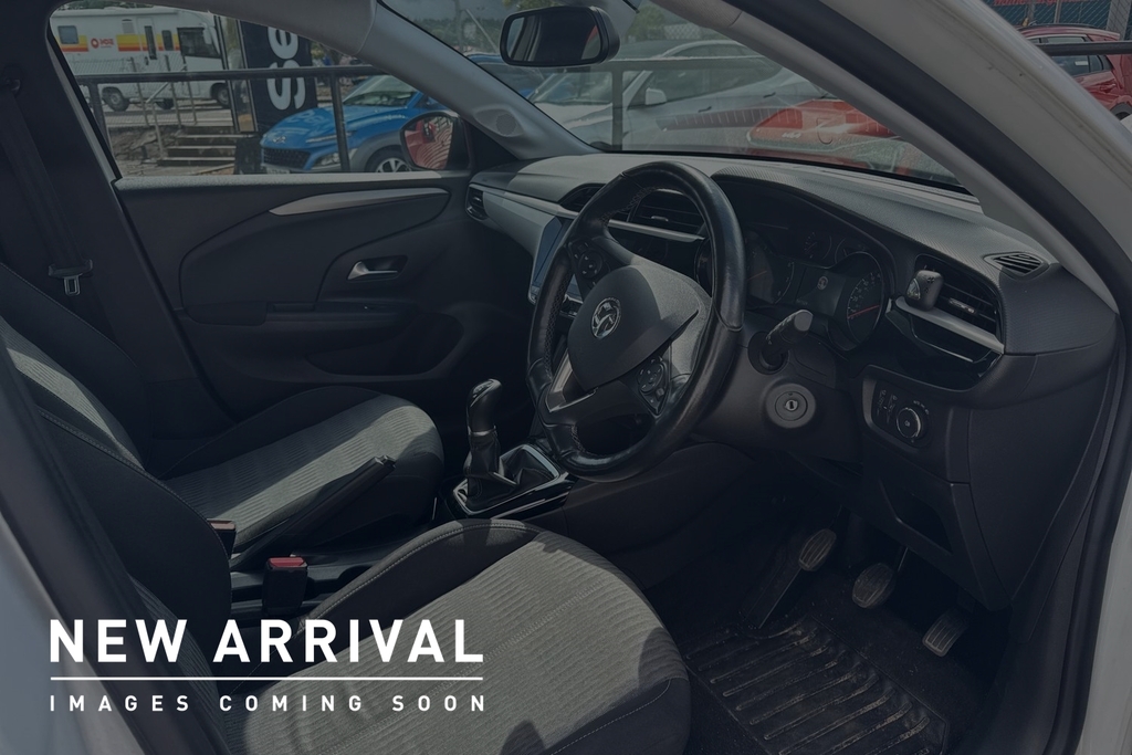Vauxhall Corsa 1.2 Se Nav Premium Euro 6 KE69NNZ White #2