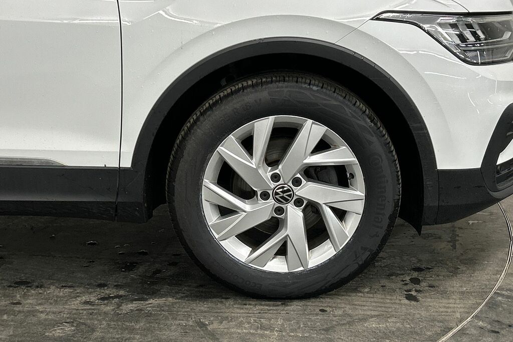 Volkswagen Tiguan 1.5 Tsi 150 Life Dsg ST23UWR White #5