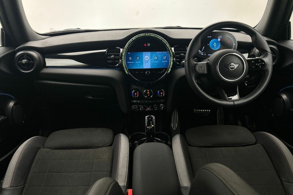 Mini Hatch 3-Door Cooper S Sport SP24LHT Yellow #4