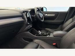 Volvo XC40 Ultimate, B4 Mild Hybrid, Dark CF72ZRD Green #2