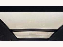 Volvo XC40 1.5 T5 Recharge Phev R Design Pro White #5