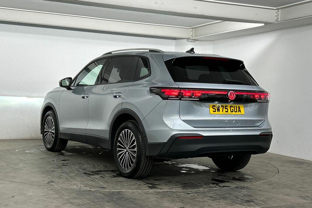 Volkswagen Tiguan 1.5 Etsi 150 Match Dsg SW75GUA Silver #3