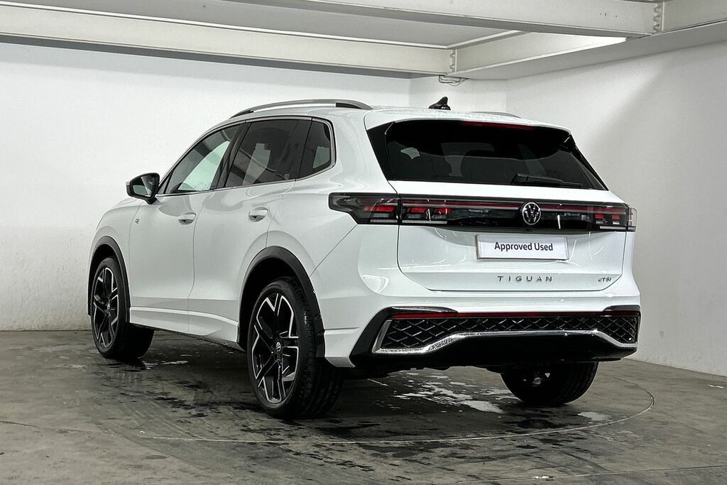 Volkswagen Tiguan 1.5 Etsi 150 R-line Dsg SV26YJK White #3
