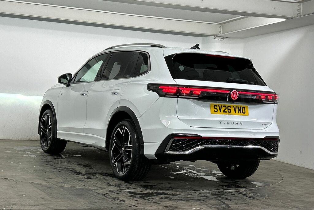 Volkswagen Tiguan 1.5 Etsi 150 R-line Dsg SV26VNO White #3