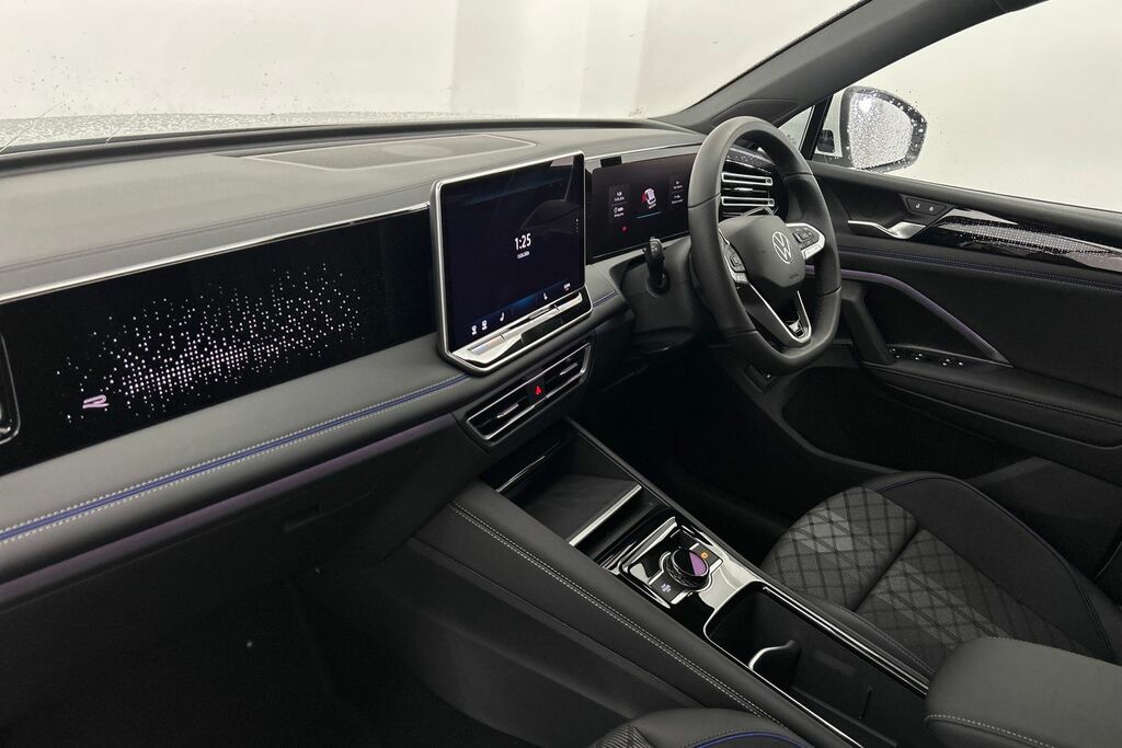 Volkswagen Tiguan 1.5 Etsi 150 R-line Dsg SV26VNO White #2
