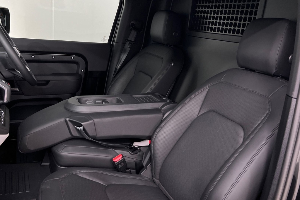 Land Rover Defender 90 D250 Hard Top X-dynamic Se SK75XNW Black #4