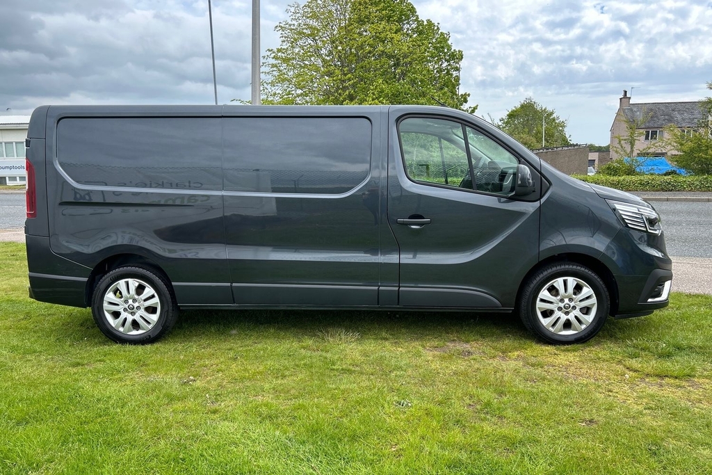 Renault Trafic Ll30 Blue Dci 130 Advance Van VE23XGG Grey #4