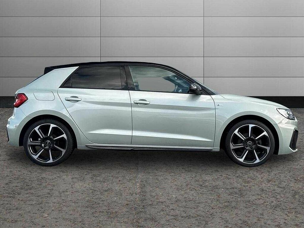 Audi A1 Black Edition 35 Tfsi 150 Ps S Tronic LX72TFZ Silver #4